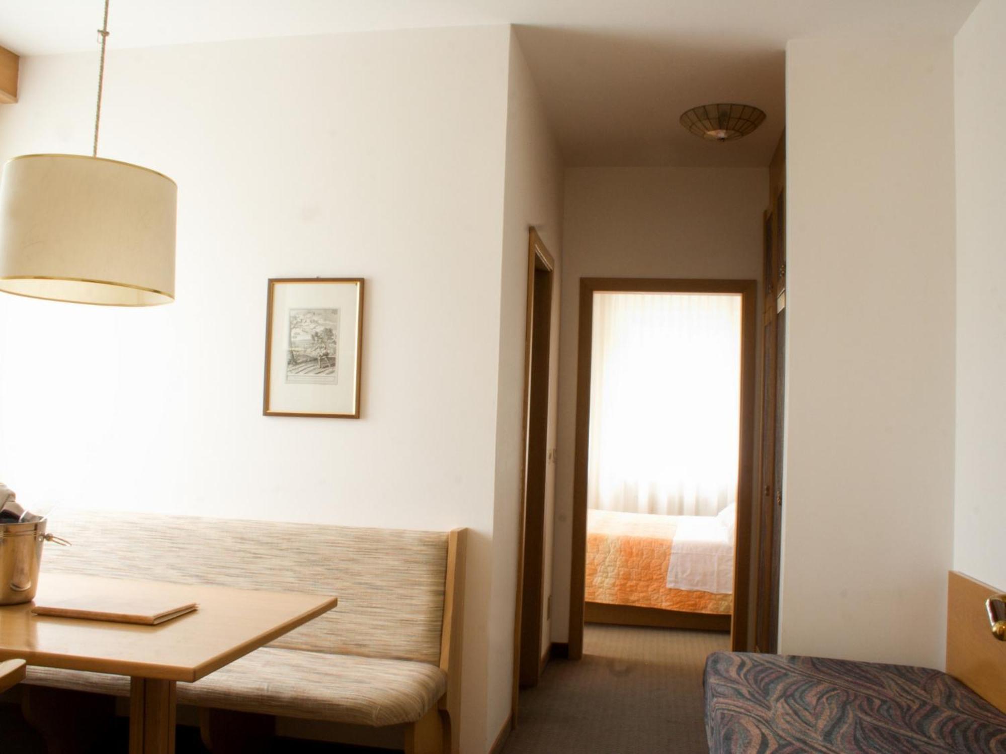 Hotel Villa Regina Levico Terme Kültér fotó