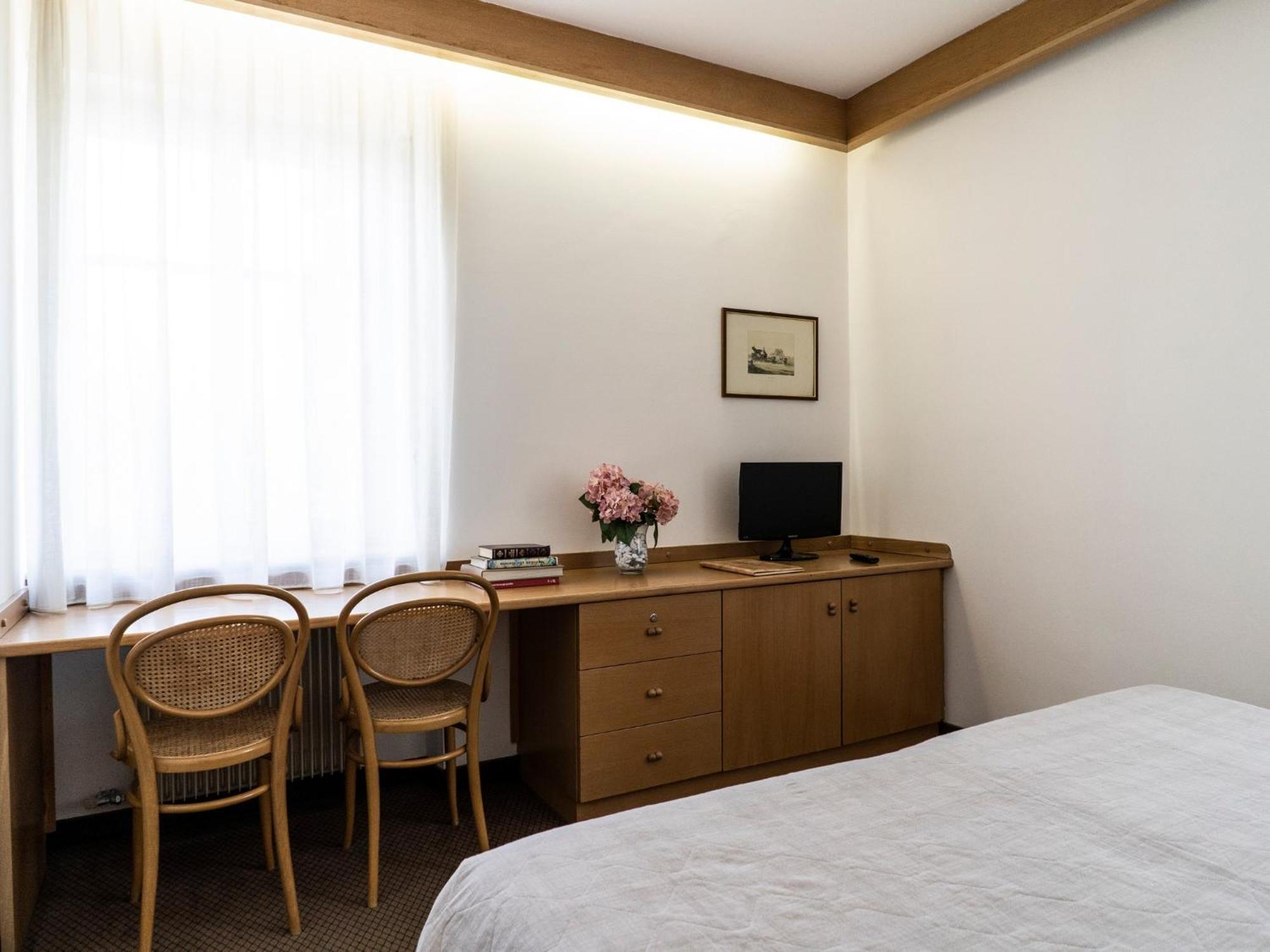 Hotel Villa Regina Levico Terme Kültér fotó