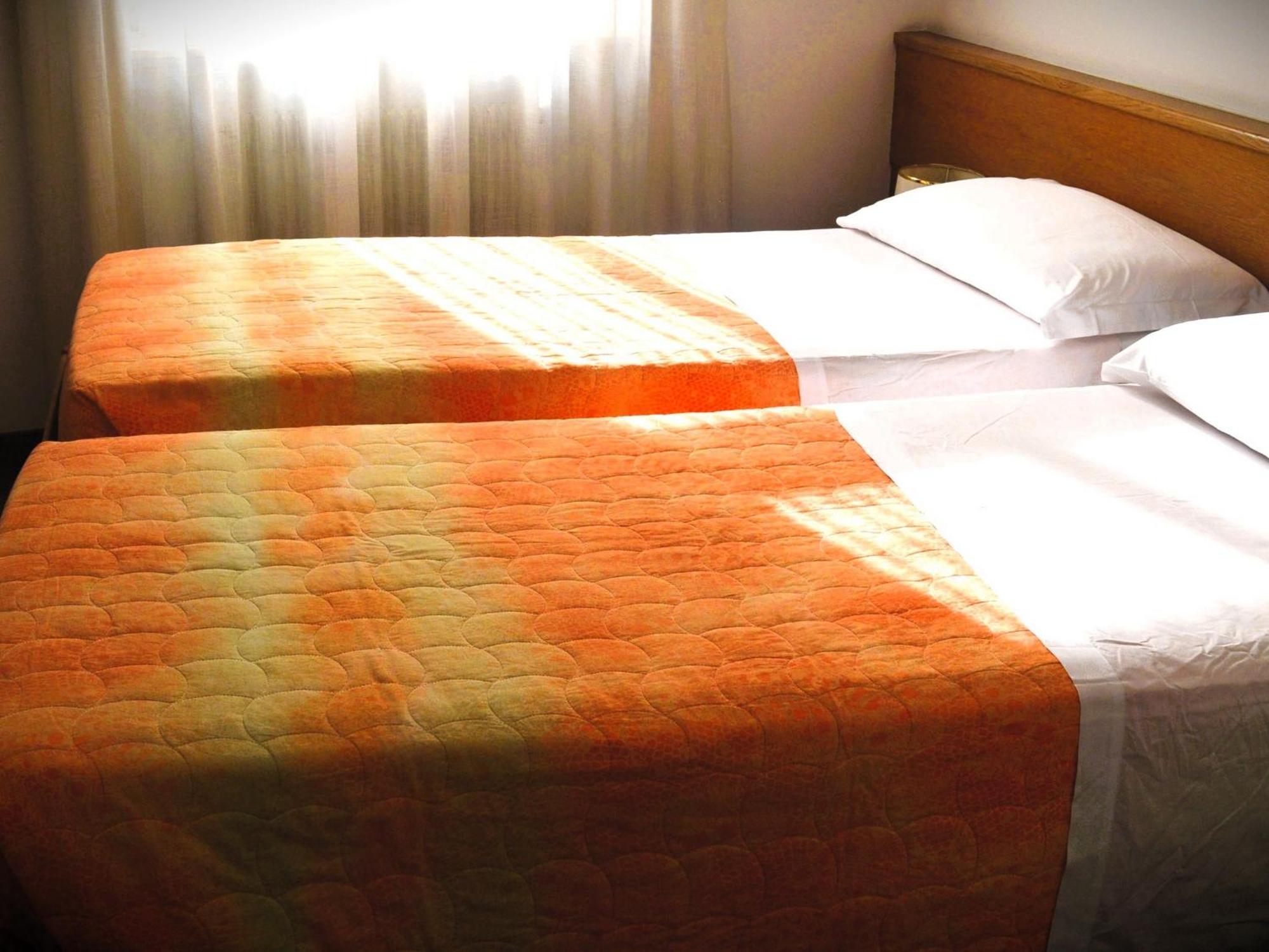 Hotel Villa Regina Levico Terme Kültér fotó