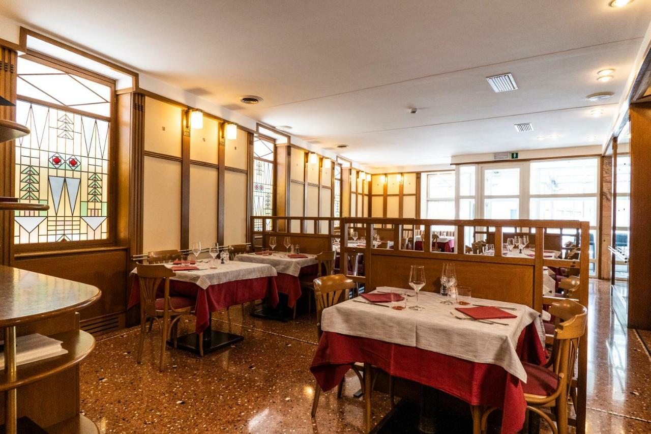 Hotel Villa Regina Levico Terme Kültér fotó